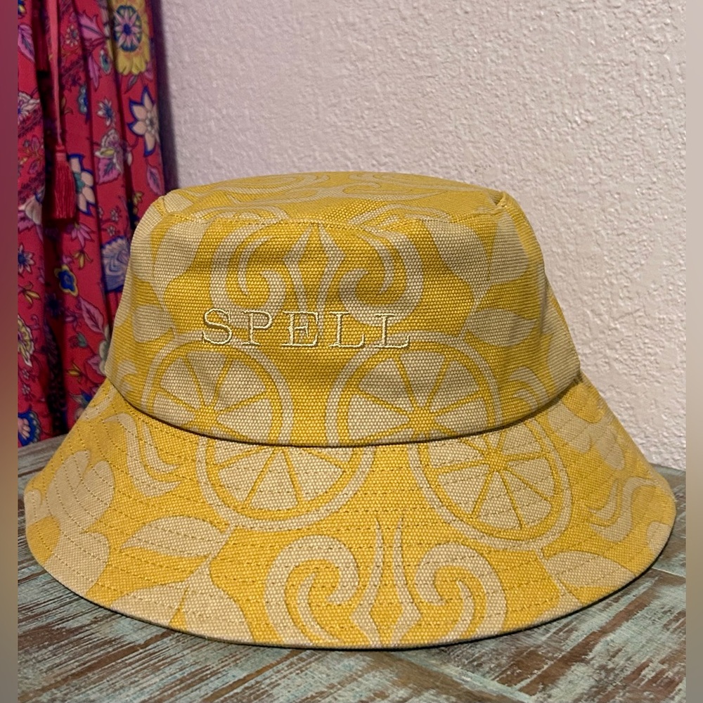 NWT Spell Pomelia Bucket Hat S/M ๐ Mustard Color Lemon Print - Picture 2 of 13